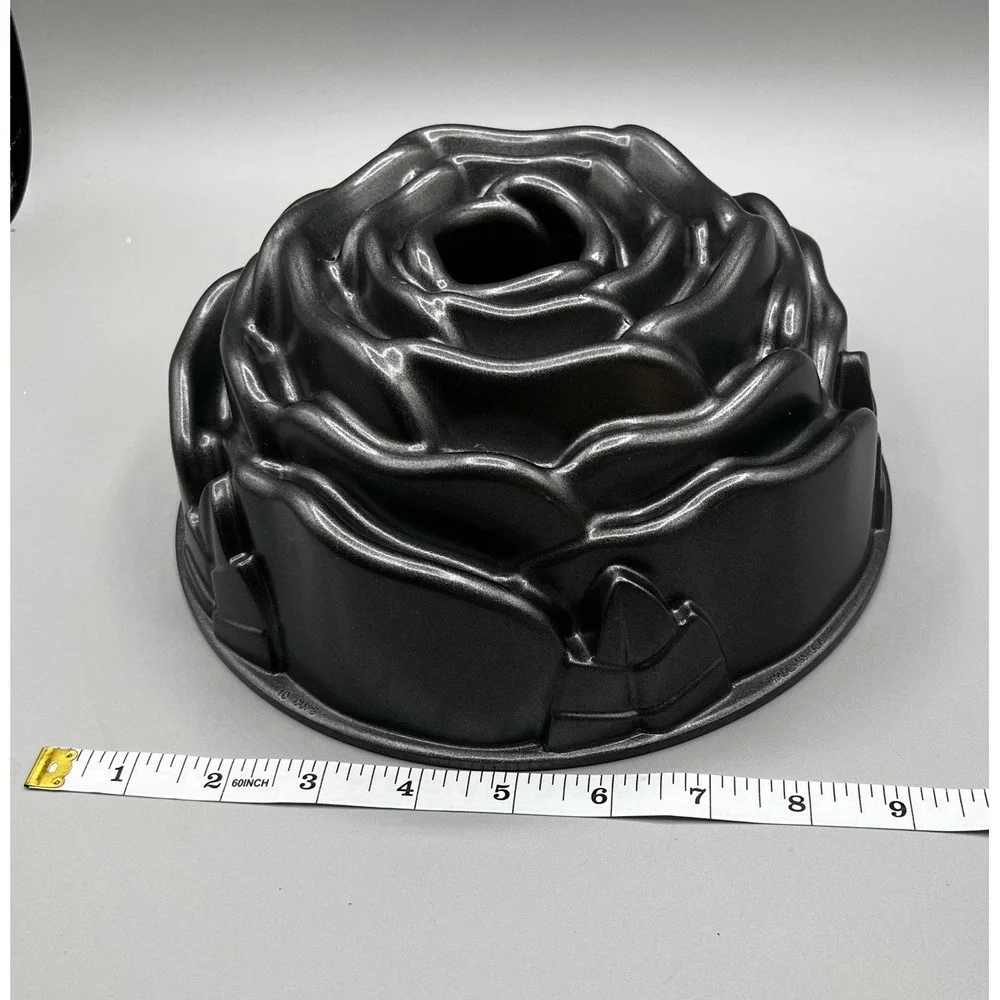 NORDIC WARE 3D Rose With Leaves Bundt Cake Mold Pan Nonstick Heavy Cast Aluminum